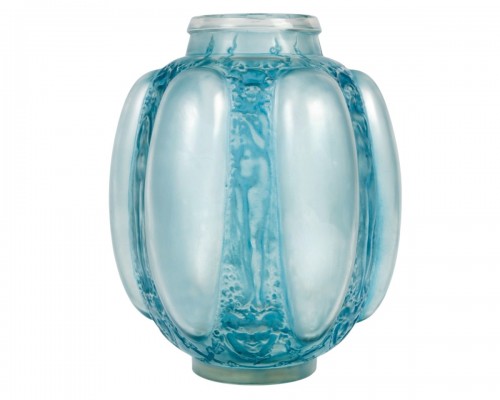 1912 René Lalique - Vase Six Figurines et Masques Verre Blanc Patiné Bleu