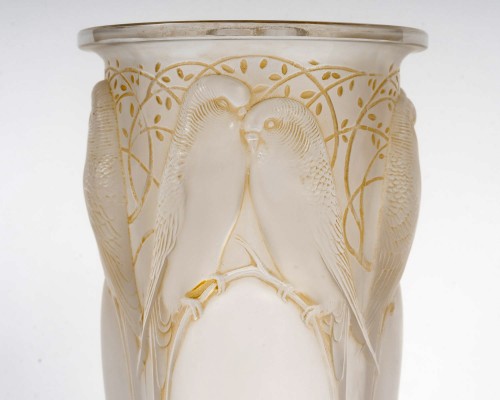 1924 René Lalique - Vase Ceylan Verre Blanc Patiné Sépia - BG Arts