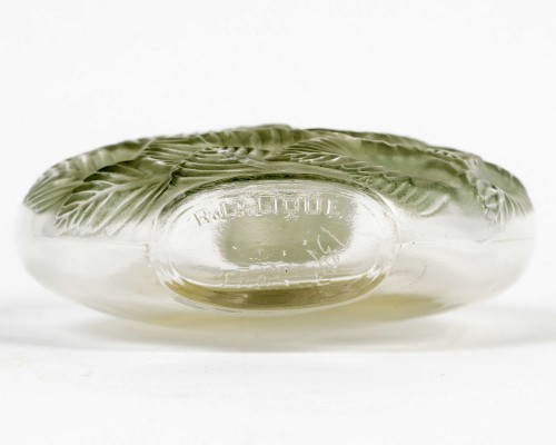 20th century - 1927 René Lalique - Perfume Bottle Clamart