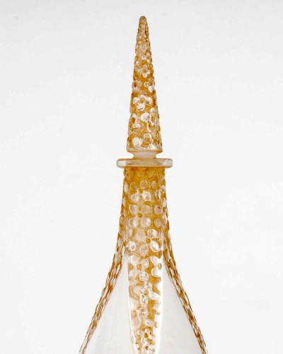 20th century - 1919 René Lalique - Perfume Bottle l'Ambre For Vign