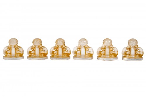 1924 René Lalique - 6 Porte-Menus Deux Figurines
