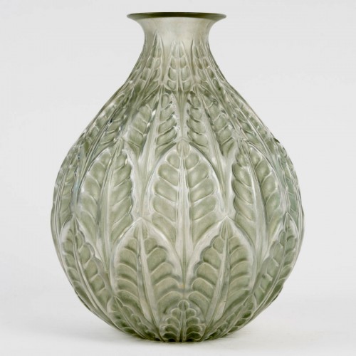 1927 René Lalique - Vase Malesherbes - Glass & Crystal Style Art nouveau