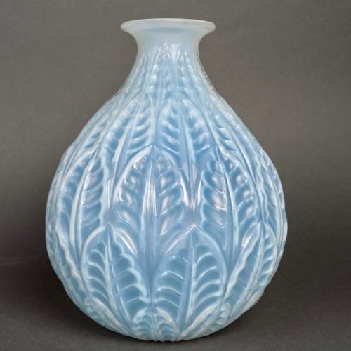 1927 René Lalique - Vase Malesherbes - Glass & Crystal Style Art Déco