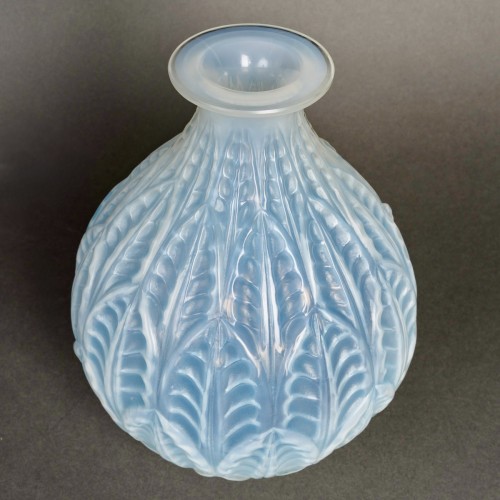 Glass & Crystal  - 1927 René Lalique - Vase Malesherbes