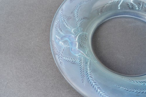 1925 René Lalique - Bowl Gazelles Opalescent Glass With Blue Patina - 