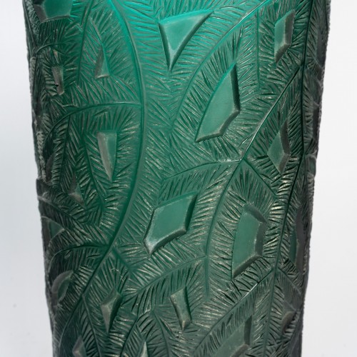 XXe siècle - 1923 René Lalique - Vase Epicéa
