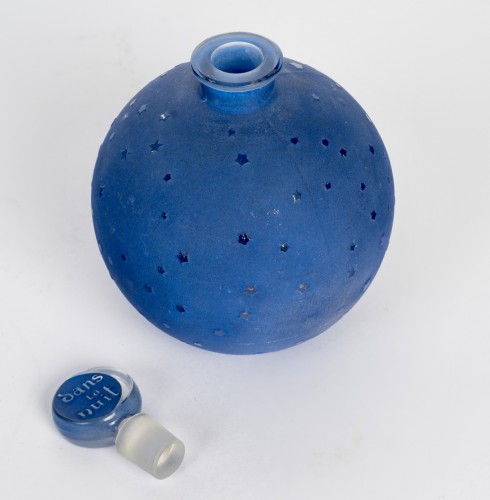 XXe siècle - 1924 René Lalique - Flacon Dans La Nuit Verre pour Worth