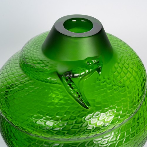 XXe siècle - Lalique France - Vase Serpent Cristal Vert