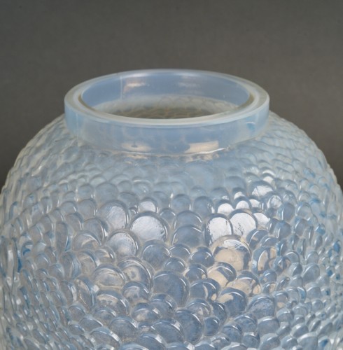 Verrerie, Cristallerie  - 1932 René Lalique - Art Déco Vase Ecailles
