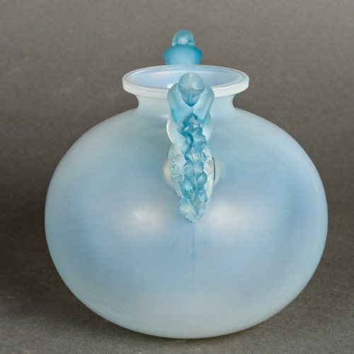 XXe siècle - 1926 René Lalique - Vase Bouchardon
