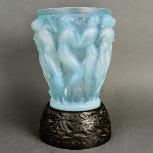 Glass & Crystal  - 1927 René Lalique - Vase Bacchantes 