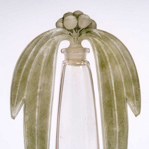 20th century - 1919 René Lalique - Perfume Bottle Eucalyptus