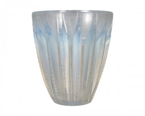 1933 René Lalique - Art Déco Vase Chamonix