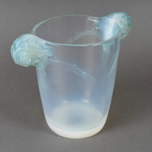 Glass & Crystal  - 1926 René Lalique - Vase Chamarande
