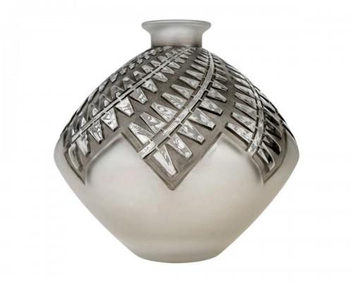 1929 René Lalique - Vase Montargis