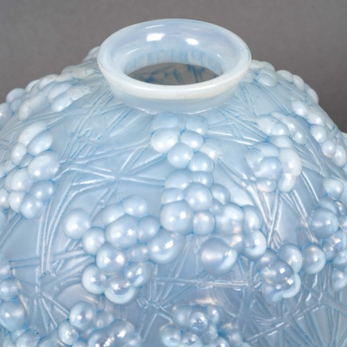 20th century - 1924 René Lalique - Vase Druide