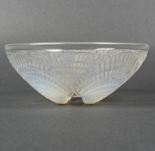 20th century - 1924 René Lalique - Set Of Plates And Bowls "Coquilles" 
