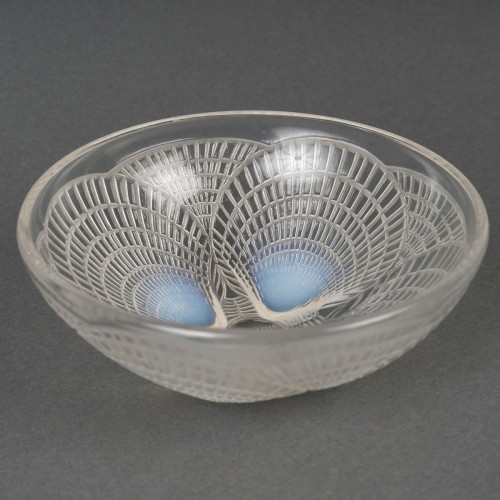 Glass & Crystal  - 1924 René Lalique - Set Of 12 Coquilles Bowls