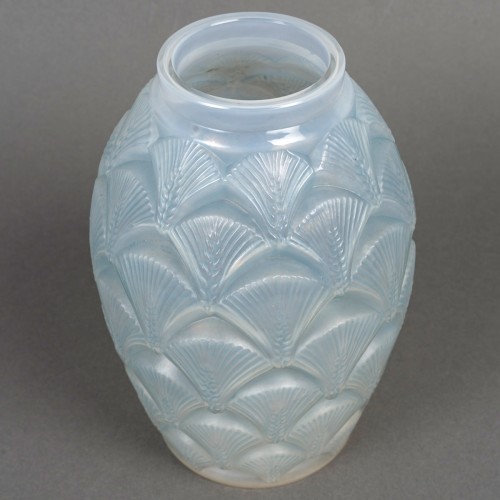 1932 René Lalique - Vase Herblay - Glass & Crystal Style Art Déco