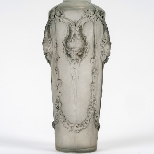 Glass & Crystal  - 1920 René Lalique - Perfume Bottle Pan