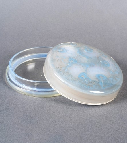 1921 René Lalique - Boîte Houppes - BG Arts