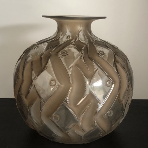 1928 René Lalique - Penthievre Vase in Clear Glass with Sepia Patina - Fishes - Glass & Crystal Style Art Déco