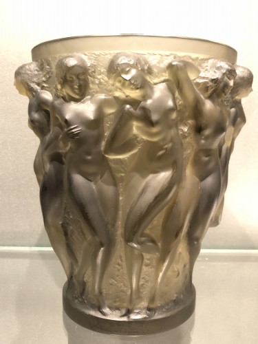 1927 Rene Lalique Bacchantes Vase in Grey Smoked Glass - Dancing Women - Glass & Crystal Style Art Déco