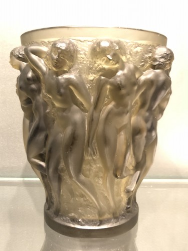 1927 Rene Lalique Bacchantes Vase in Grey Smoked Glass - Dancing Women - 