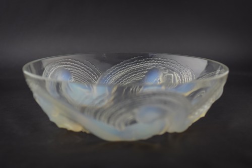 1932 Rene Lalique Calypso Bowl Opalescent Glass - Mermaids  - Glass & Crystal Style Art Déco