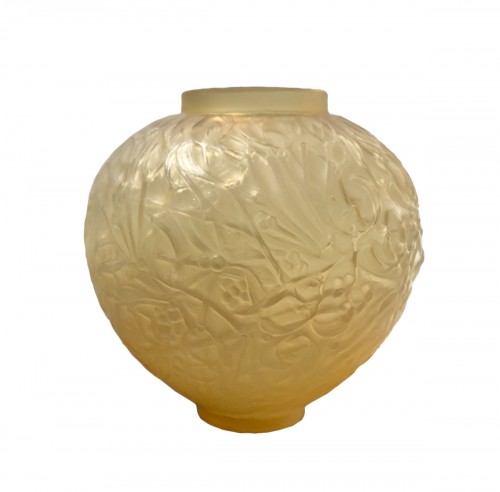 1920 Rene Lalique Gui Vase in Yellow &amp; Opalescent Glass - Mistletoe