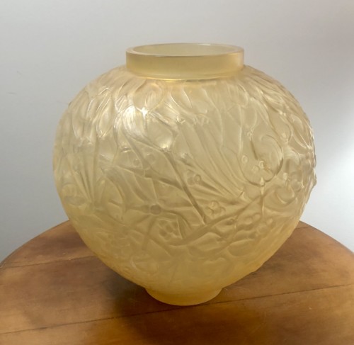 Glass & Crystal  - 1920 Rene Lalique Gui Vase in Yellow &amp; Opalescent Glass - Mistletoe