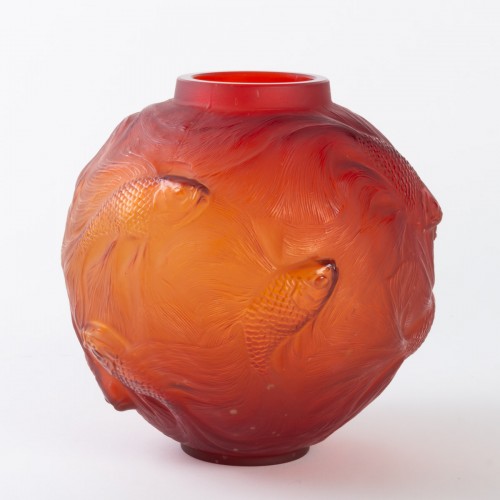 Art Déco - 1930 René Lalique Spirales Vase in Red Orangy Glass