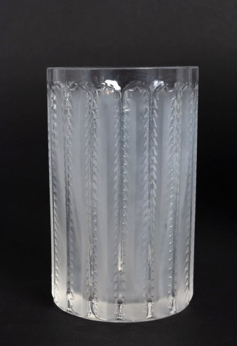 Glass & Crystal  - 1931 Rene Lalique - Jaffa Set of 8 pieces