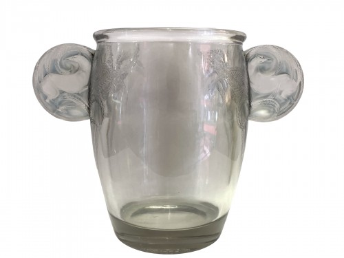 1926 Rene Lalique - Vase Yvelines Clear Glass with Blue Patina