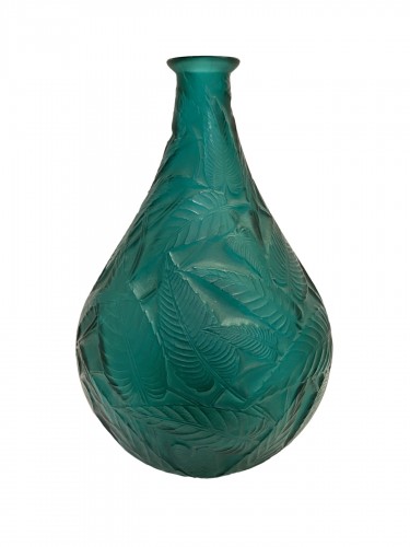 1923 René Lalique - Vase Sauges Tall Green Glass