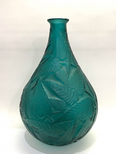 Glass & Crystal  - 1923 René Lalique - Vase Sauges Tall Green Glass
