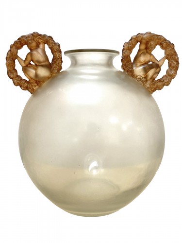 1926 René Lalique - Vase Ronsard verre blanc patiné sépia