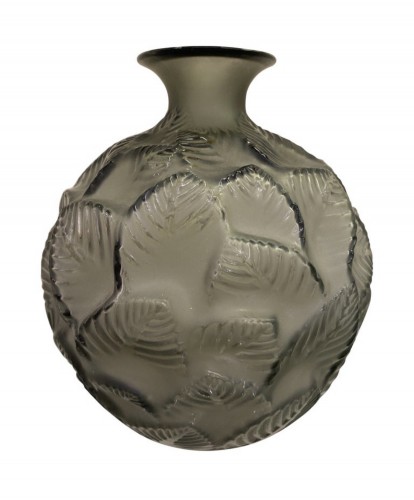 1926 René Lalique - Vase &quot;Ormeaux&quot; 