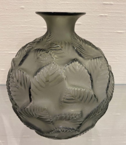 1926 René Lalique - Vase "Ormeaux"  - Verrerie, Cristallerie Style Art Déco