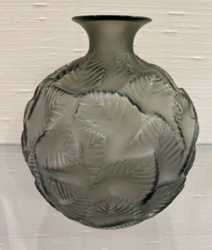 1926 René Lalique - Vase &quot;Ormeaux&quot;  - 