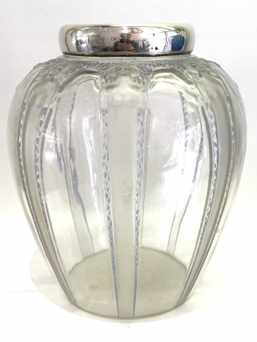 1920 René Lalique - Vase "Cariatides"  - Verrerie, Cristallerie Style Art Déco