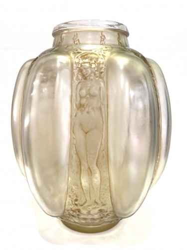 XXe siècle - 1912 René Lalique - Vase « Six Figurines et Masques » 