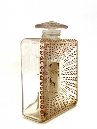 Glass & Crystal  - 1925 René Lalique - &quot;La Belle Saison&quot; Houbigant Perfume Bottle
