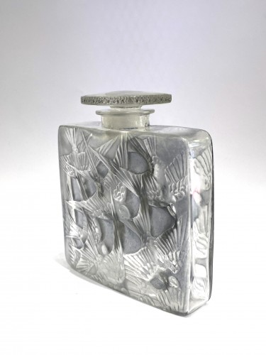 1920 René Lalique - Perfume Bottle Hirondelles - 