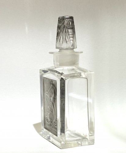 Glass & Crystal  - 1920 René Lalique - Perfume Bottle « L&#039;Effleurt » 