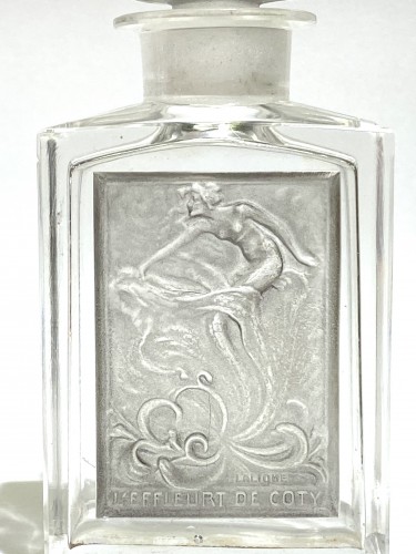 Art nouveau - 1914 René Lalique - Flacon « L'Effleurt » 