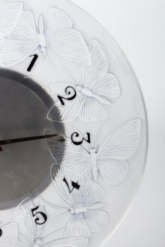 20th century - 1931 Rene Lalique - Clock &quot;Papillons&quot; Original Mechanical Omega Movem