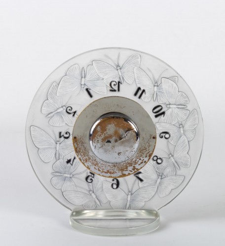 Antiquités - 1931 René Lalique -  Pendule "Papillons" Mouvement Mécanique Omega