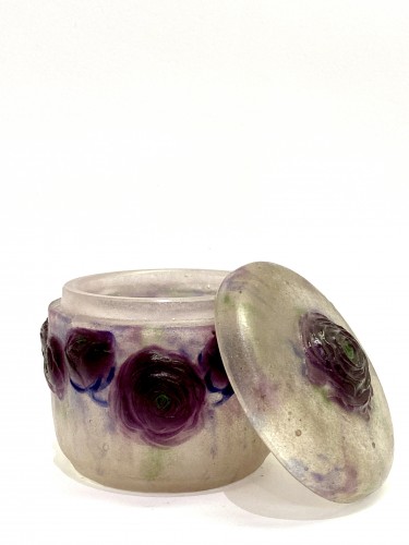 Glass & Crystal  - 1921 Gabriel Argy-rousseau - Box Jar Roses Renonculus 