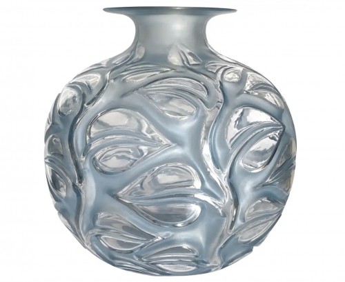 1926 René Lalique - Vase "Sophora"